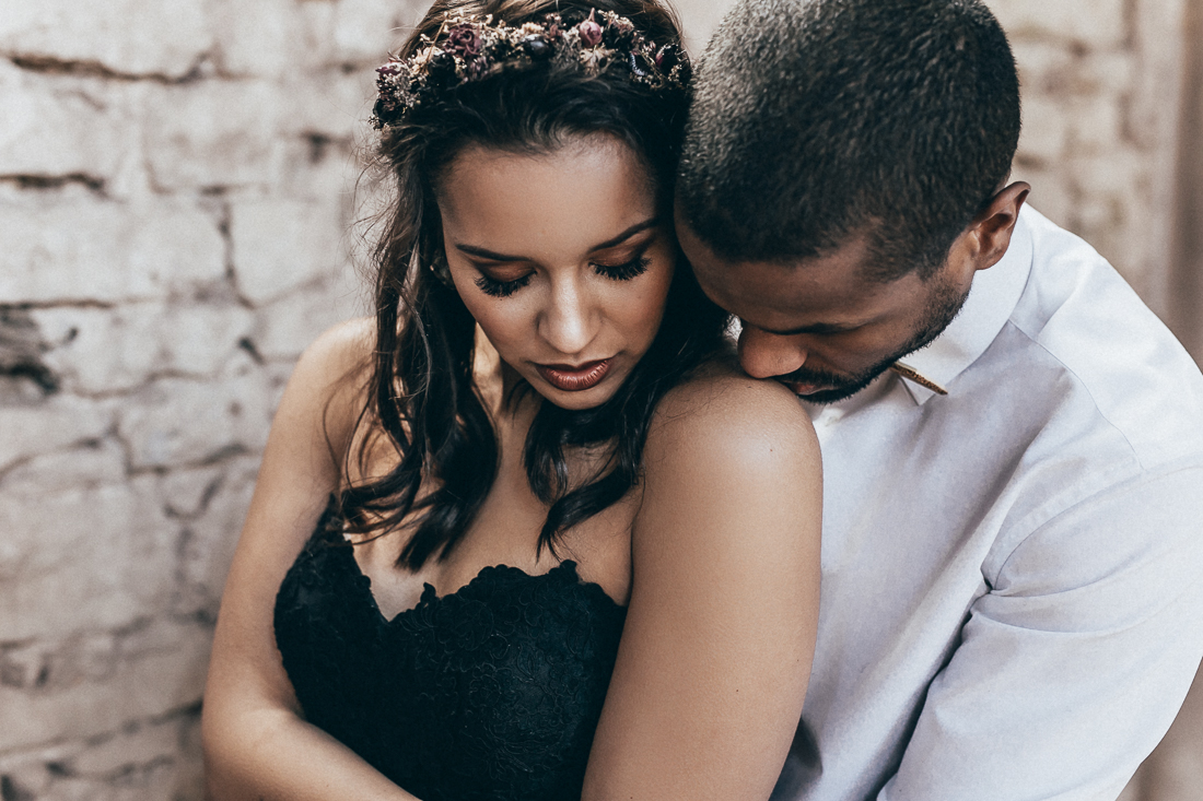 Styled Shoot “Dark Romance” – Black Beauty